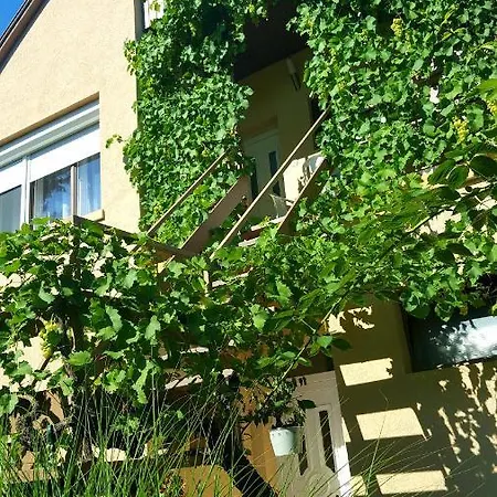 아파트 Borostyan Apartmann Balatonföldvár
