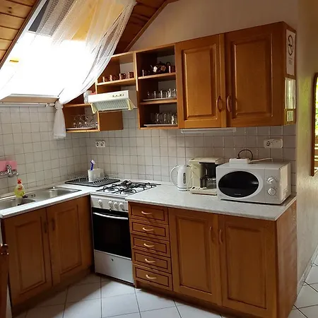 Apartament Borostyan Apartmann